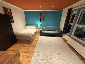 1 室のベッドルーム、アイロン / アイロン台、WiFi、ベッドシーツ