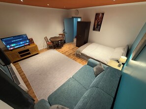 1 室のベッドルーム、アイロン / アイロン台、WiFi、ベッドシーツ