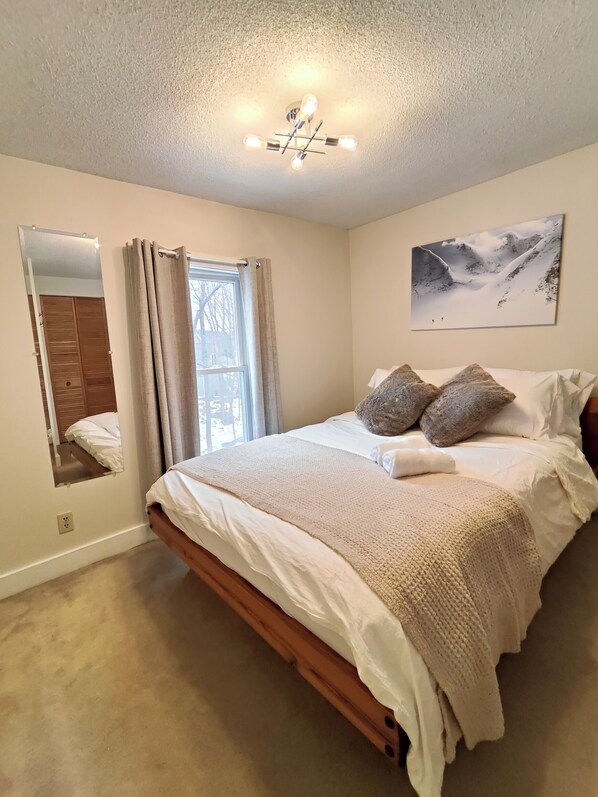 4 bedrooms, free WiFi, bed sheets