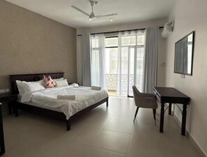 2 chambres, fer et planche à repasser, accès Internet, draps fournis