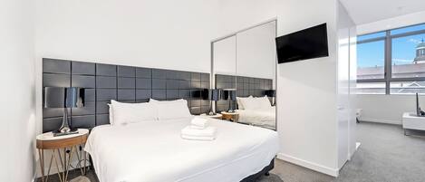 Bügeleisen/Bügelbrett, WLAN, Bettwäsche