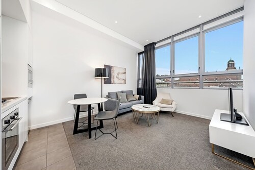 CozyandModern Rental Studo Apt in Heart of Chatswood