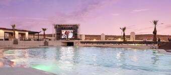 Sunset Splash l Private Spa l Waterpark Included