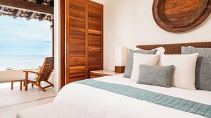 5 bedrooms, desk, iron/ironing board, free WiFi