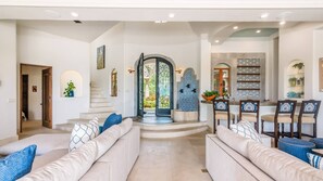 Interior - Palmilla Villa with Ocean Views and Golf Access (San José del Cabo)