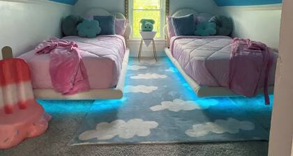 Life Size Doll House 4 bedroom 2.5 bathroom