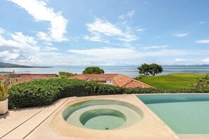 Beheizter Pool