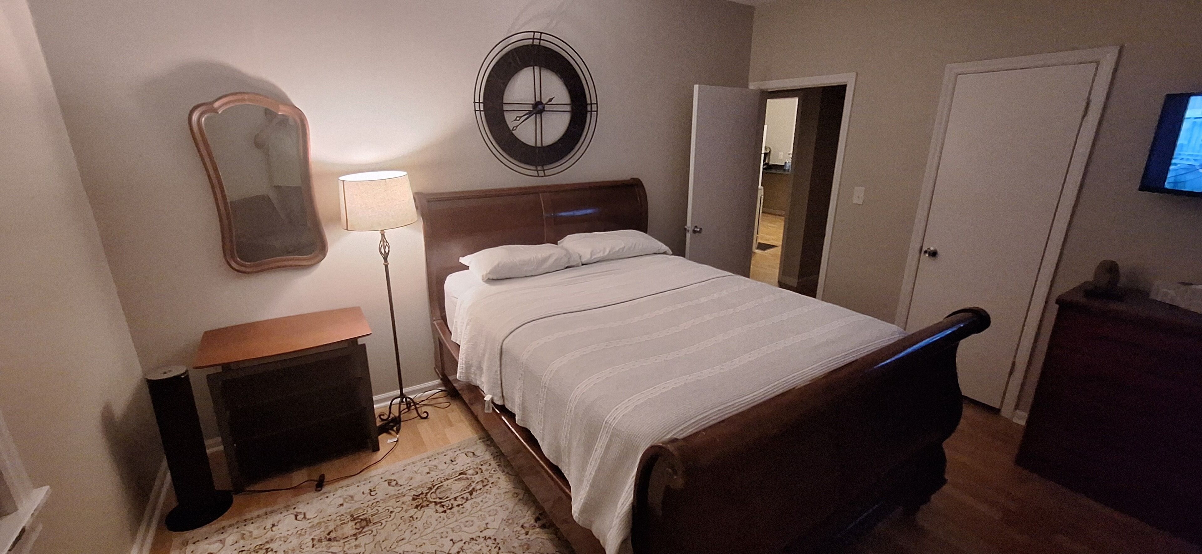 1 bedroom, iron/ironing board, free WiFi