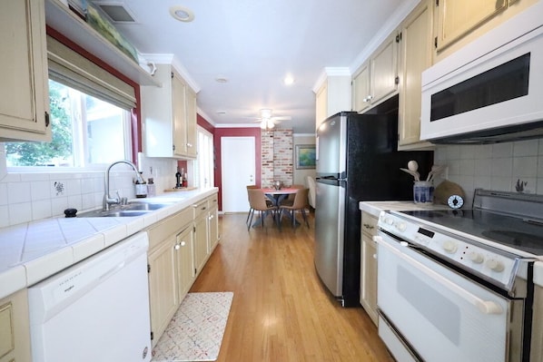 Microwave, oven, stovetop, dishwasher