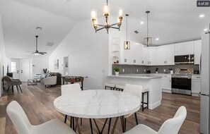 Interior - Charming 3-Bedroom Home in Naples Park – Perfect North Naples Location! (Naples)