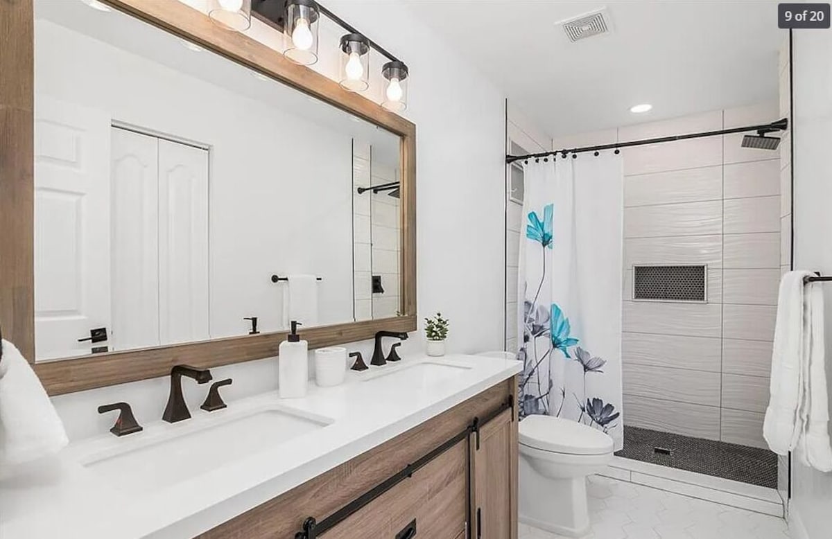Photo 12 of Charming 3-Bedroom Home in Naples Park – Perfect North Naples Location!
