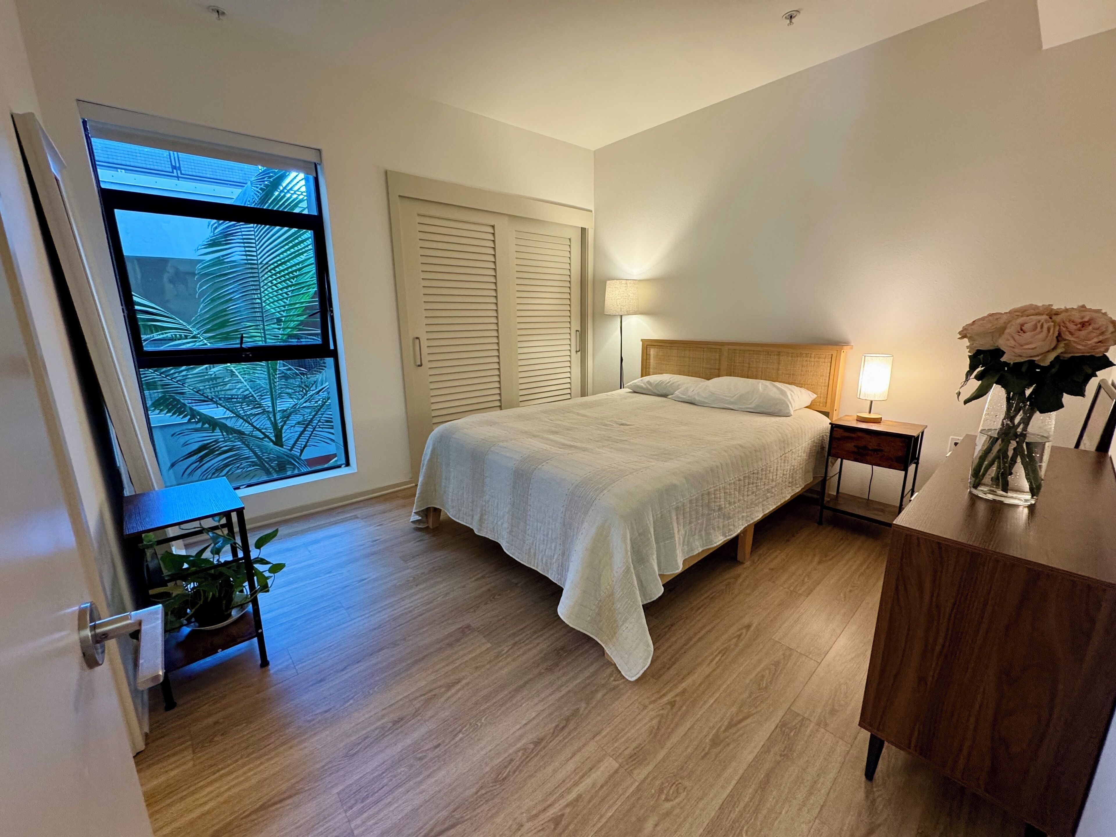 1 chambre, fer et planche à repasser, accès à Internet, literie fournie