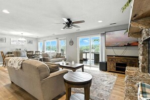 Smart TV, fireplace, video games, offices