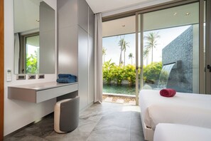 Luxury Villa, Pool View