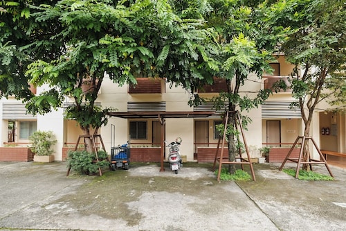 Thong Poon Apartment Chiang Mai