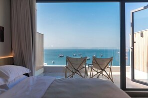 Doppia Romantica, balcone, vista mare | Biancheria da letto di alta qualità, con stile personalizzato