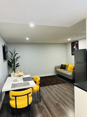 Interior - Newly Built Cozy Basement Suite (REGINA)
