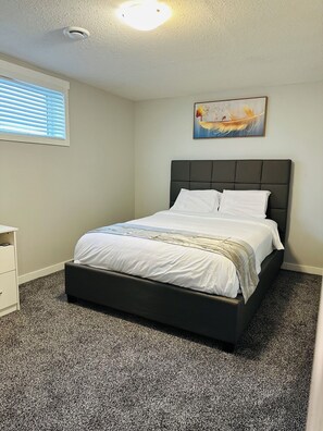 1 chambre, bureau, fer et planche à repasser, Wi-Fi gratuit