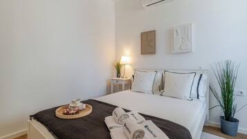 2 chambres, fer et planche Ă  repasser, Wi-Fi gratuit, draps fournis