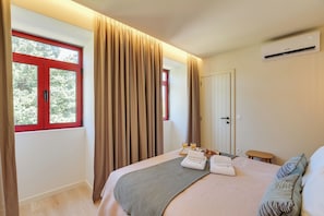 5 Schlafzimmer, Bügeleisen/Bügelbrett, kostenloses WLAN, Bettwäsche