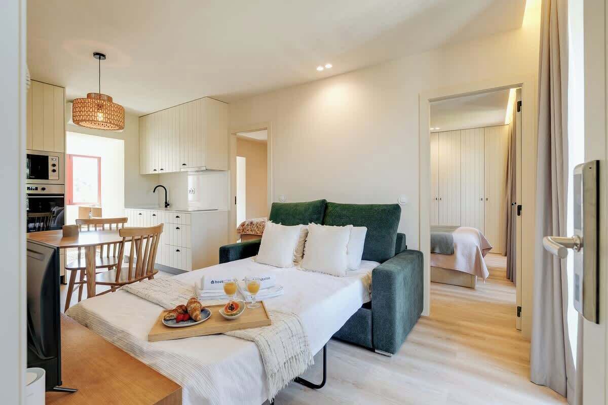 5 slaapkamers, een strijkplank/strijkijzer, gratis wifi, beddengoed