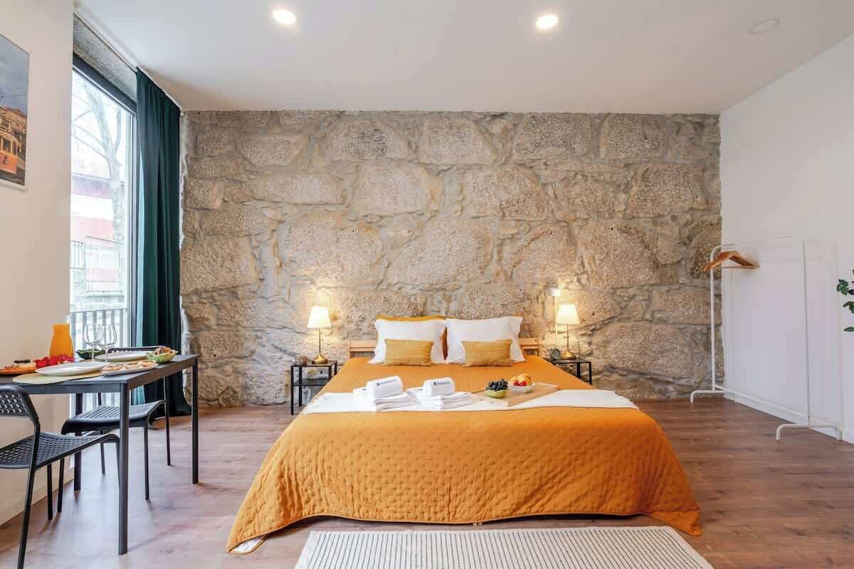 3 chambres, fer et planche à repasser, accès au Wi-Fi (inclus)