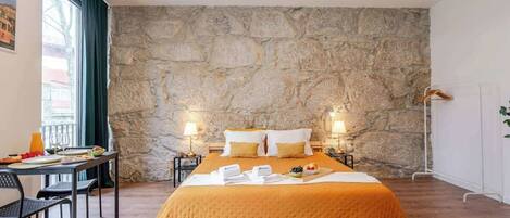 3 chambres, fer et planche Ă repasser, accĂšs au Wi-Fi (inclus)