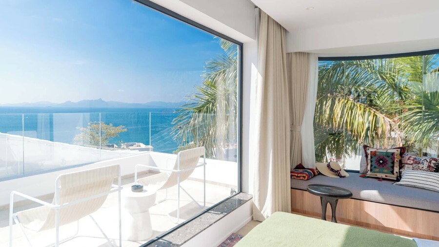 Miyue Shenzhen Tuscan Seascape Holiday