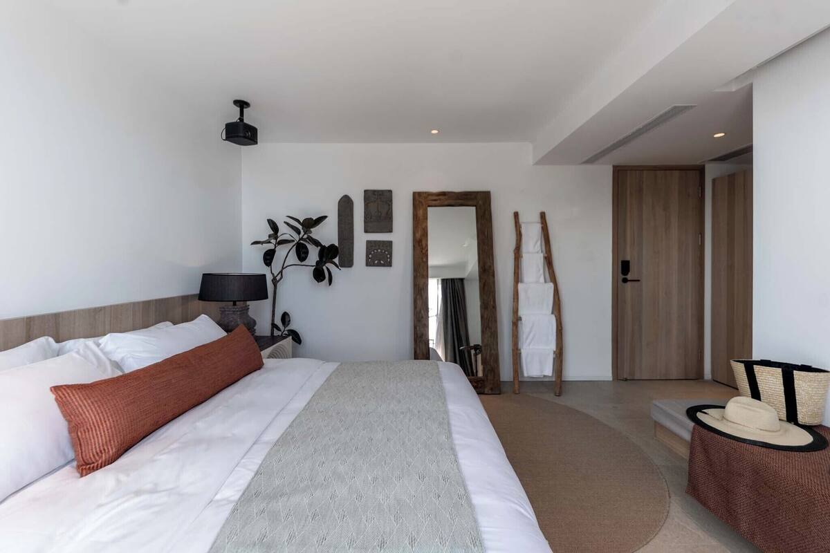 Standard Double Room, Balcony, Sea View | Premium bedding, minibar, individually decorated, individually furnished