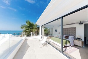Luxury Double Room, Balcony, Sea View | View from room