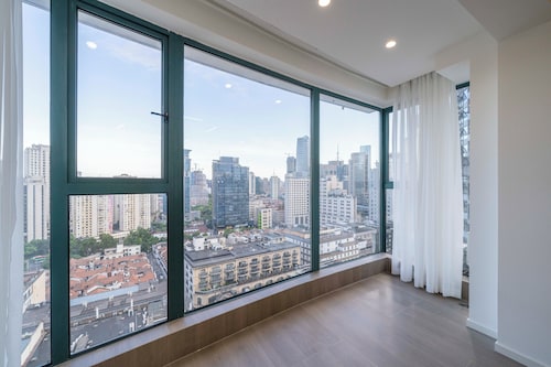 Zhome-Near Nanjing Road