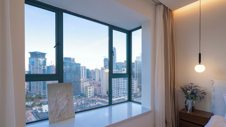 Zhome-Near Nanjing Road