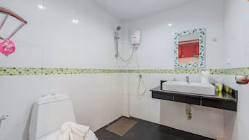 Appartement, balcon | Salle de bain
