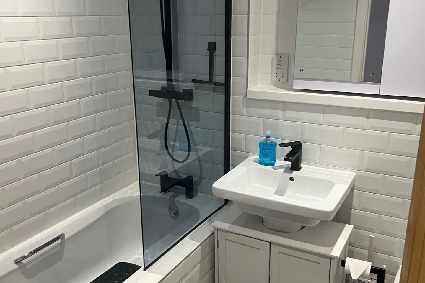 Hårføner og håndklær