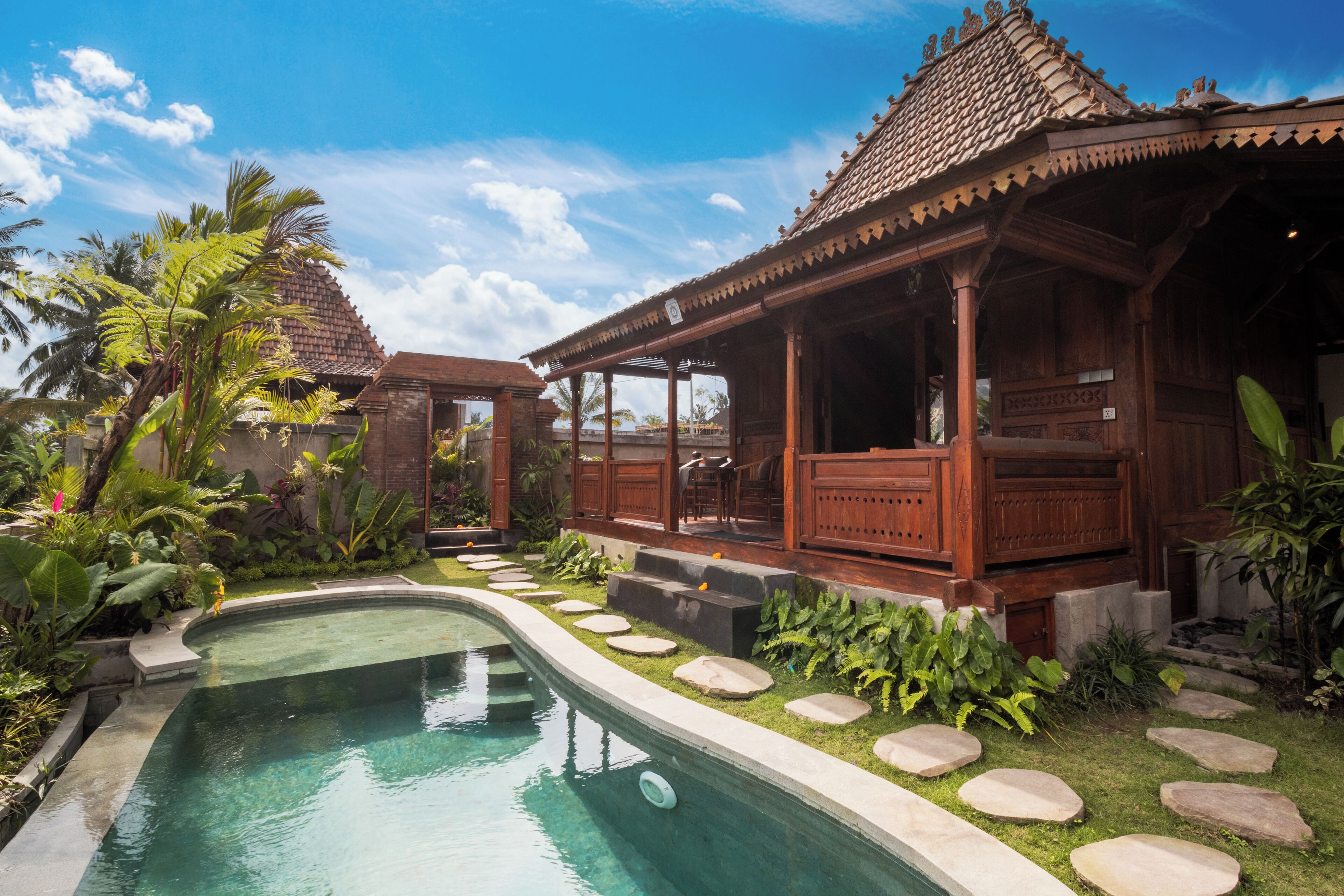 ロマンティック ヴィラ プライベートプール プールビュー | ミニバー、セーフティボックス (室内)、デスク、ノートパソコン用作業スペース