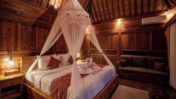 Romantic Villa, Private Pool, Pool View | Minibar, in-room safe, desk, laptop workspace