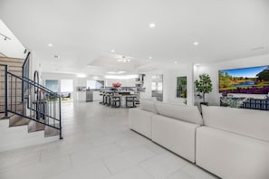 House, Multiple Beds, Patio, Mountain View (Rancho Haven) | Interior