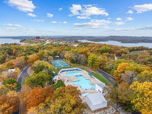 Pool - Fully Updated Bungalow w Resort Lake Access_Washer&Dryer_Mini Golf & More_Free Tickets (Kimberling City)