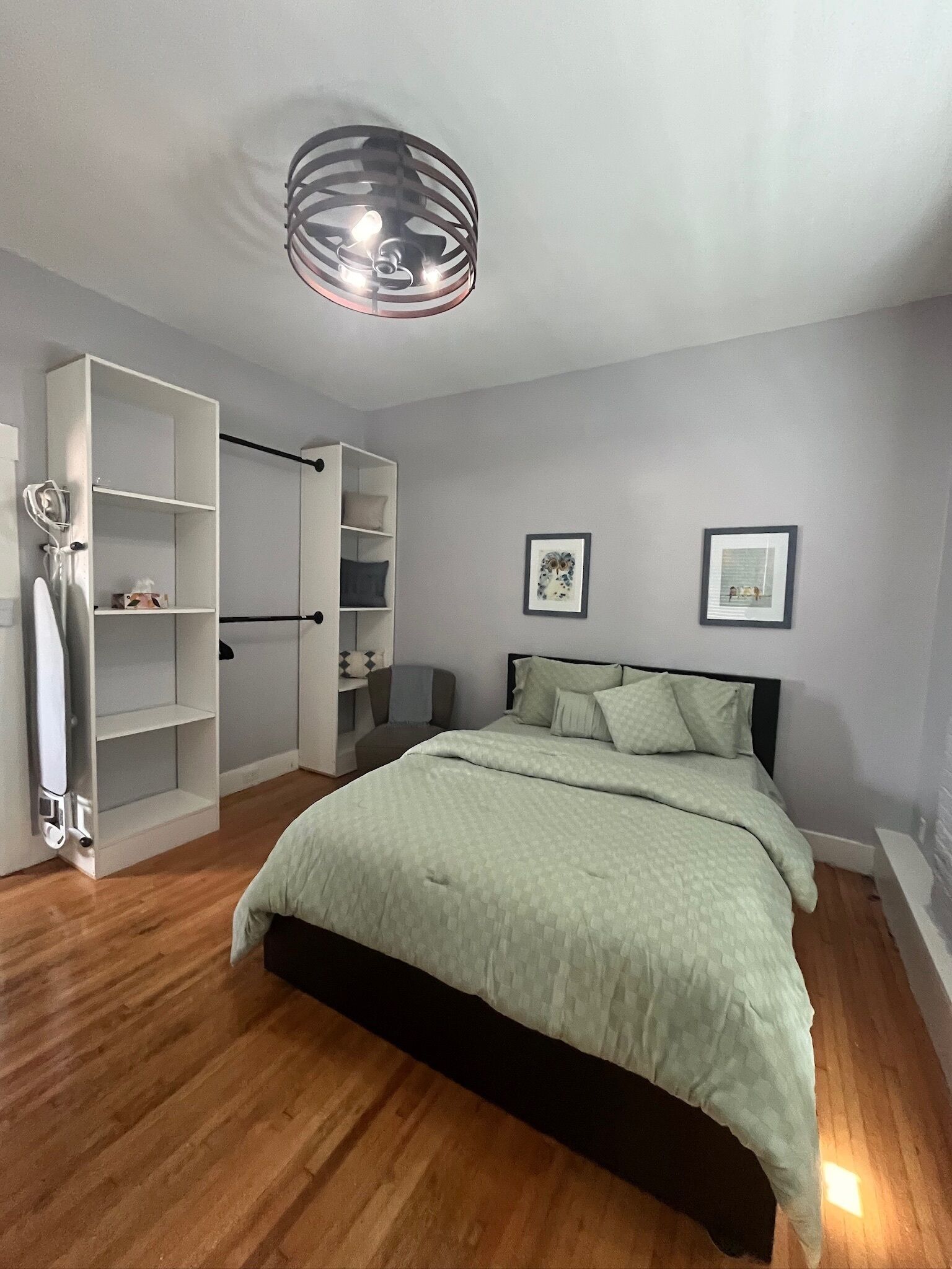 2 bedrooms, iron/ironing board, WiFi (free), bed sheets