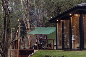 Property grounds - Supa Luxe - Glamping at Mirador Springs Retreat - just 90 mins from Melbourne (Trafalgar South)