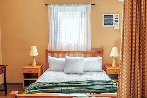 1 soveværelse, strygejern/strygebræt, sengetøj