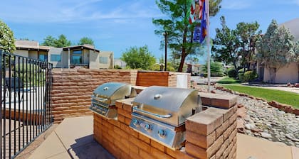 Experience Sedona Serenity — A Family-Friendly Condo with Stunning Mountain View