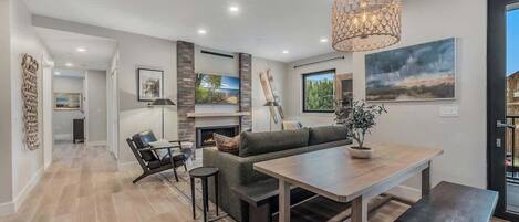 Smart TV, fireplace, offices