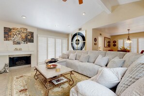 TV, fireplace, DVD player