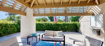 Sunny Palm Desert Retreat with Breathtaking Mountain & Valley Views, Heated Pool