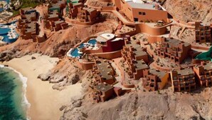من ظر من الجو على ارتفاع عالٍ
