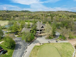 Exterior - Stonebridge Resort Getaway Pools, Golf, Family Fun (Branson West)