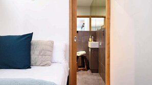 1 bedroom, WiFi, bed sheets - Little Maple near Daylesford (Leonards Hill)