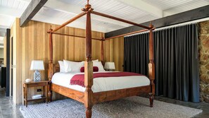 4 habitaciones, tabla de planchar con plancha, wifi y ropa de cama 