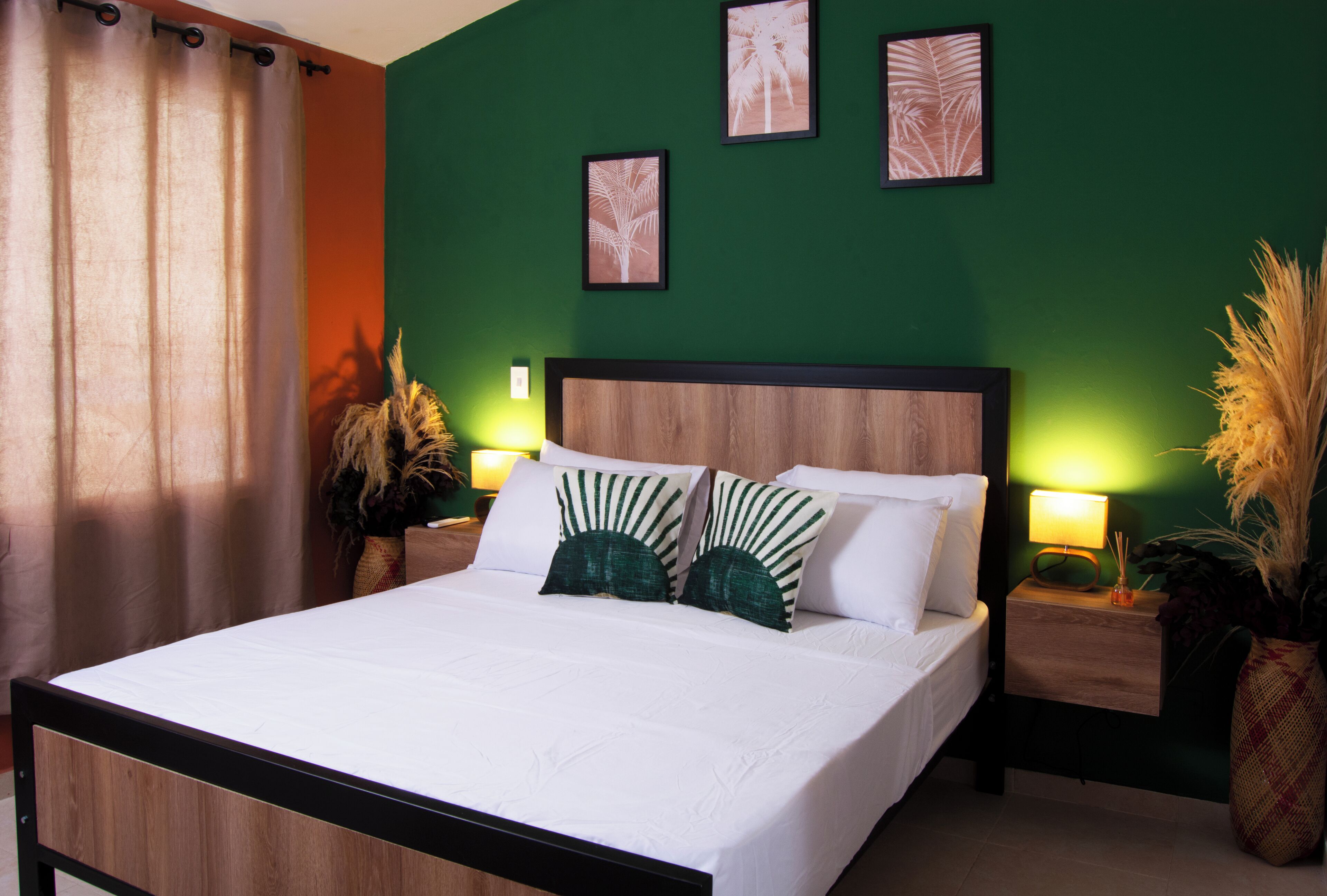 Design Double Room | Free WiFi, bed sheets